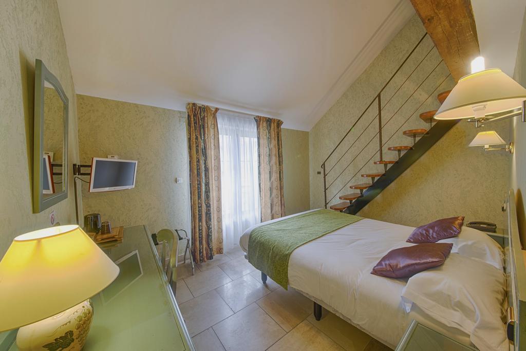 Hotel Logis Le Tadorne Piney Exteriér fotografie